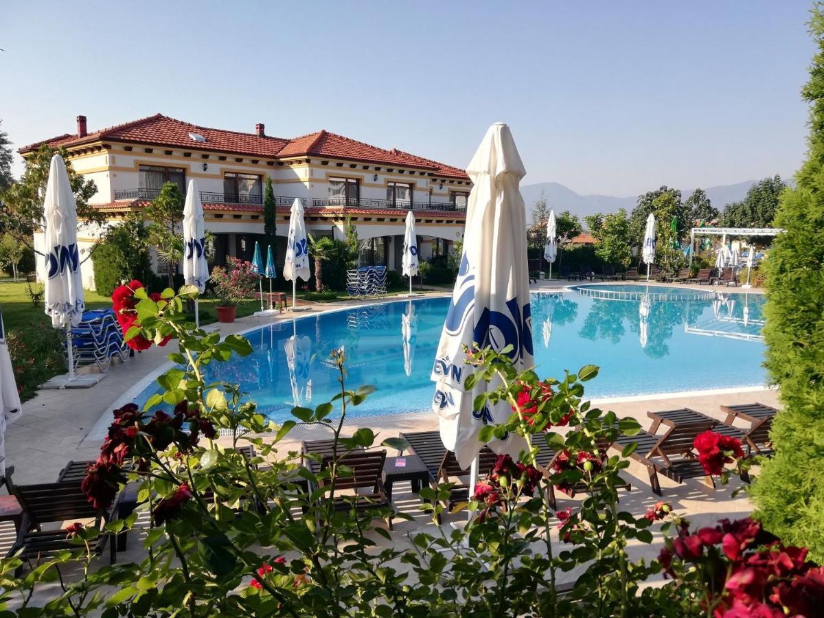 Hotel Paradise أوجنيانوفو المظهر الخارجي الصورة