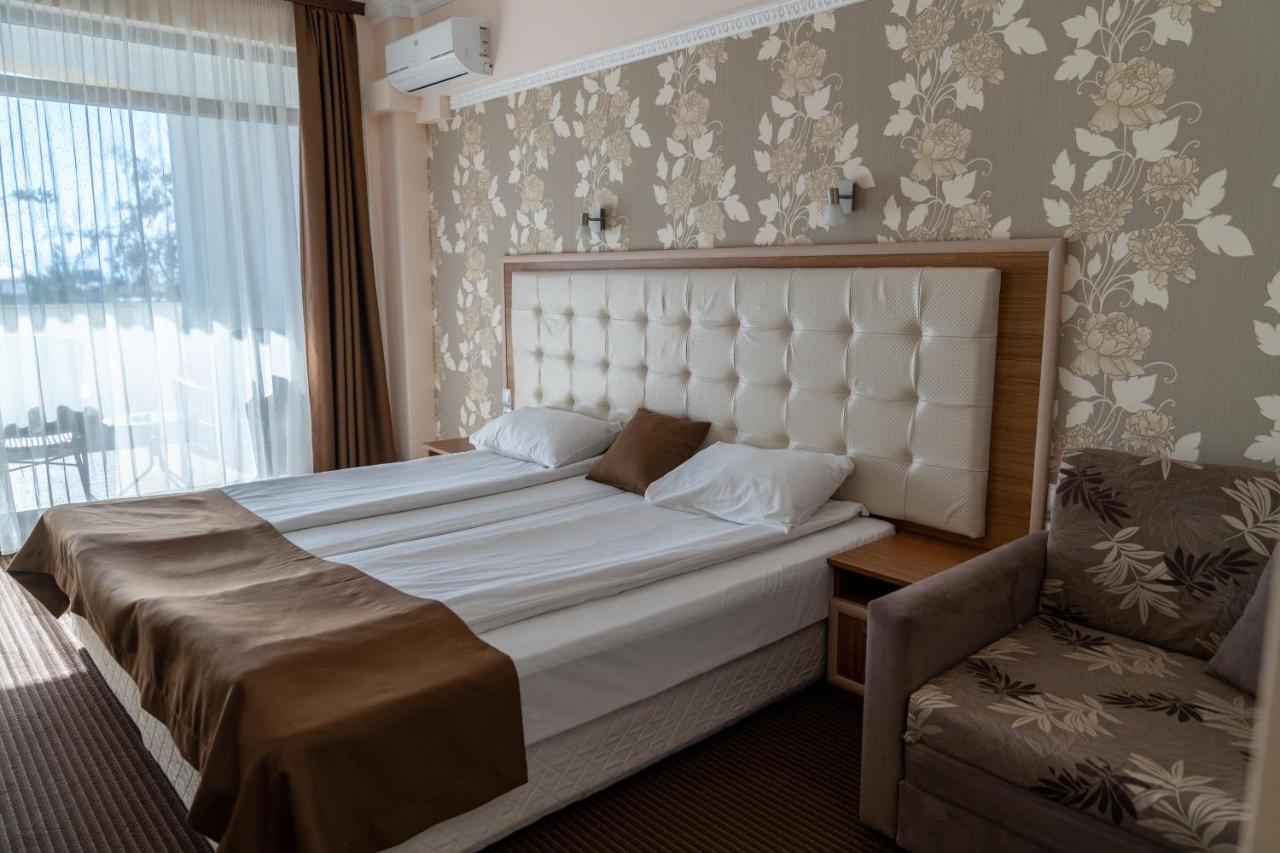 Hotel Paradise أوجنيانوفو المظهر الخارجي الصورة