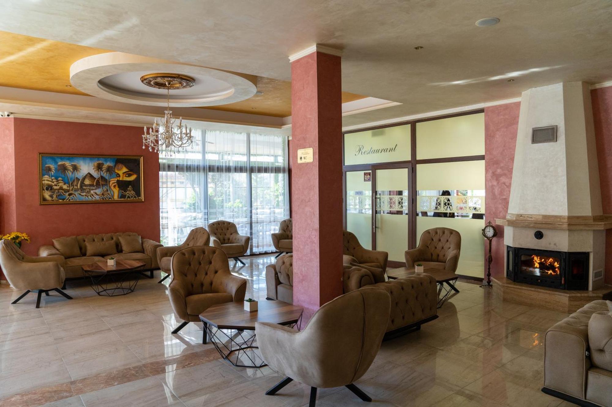 Hotel Paradise أوجنيانوفو المظهر الخارجي الصورة