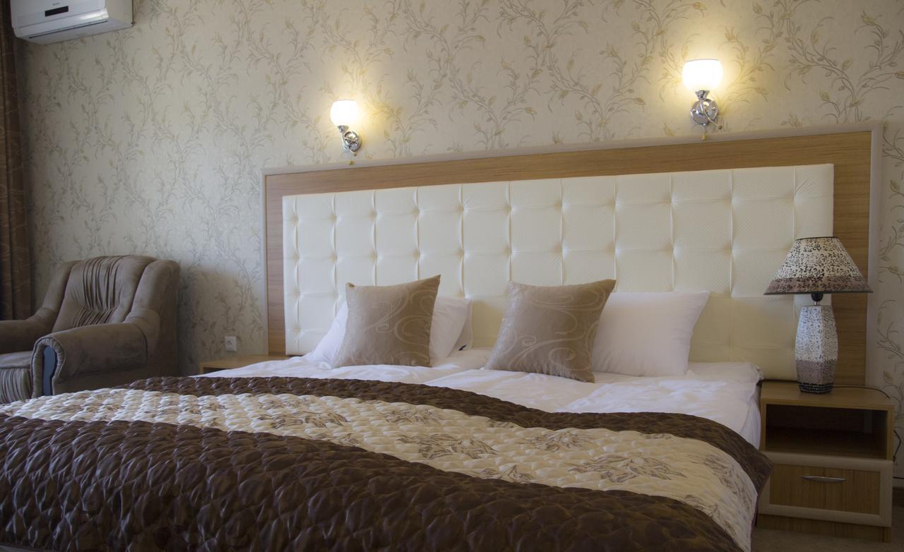 Hotel Paradise أوجنيانوفو المظهر الخارجي الصورة